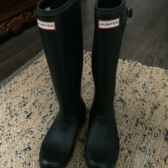 Hunter Boots - Picture 1 of 3